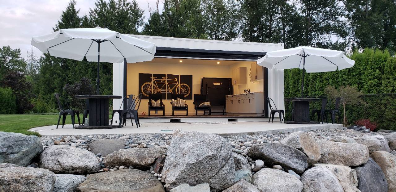 Poolside Bar Oasis in Fort Langley - STARMAX Containers PTY. LTD