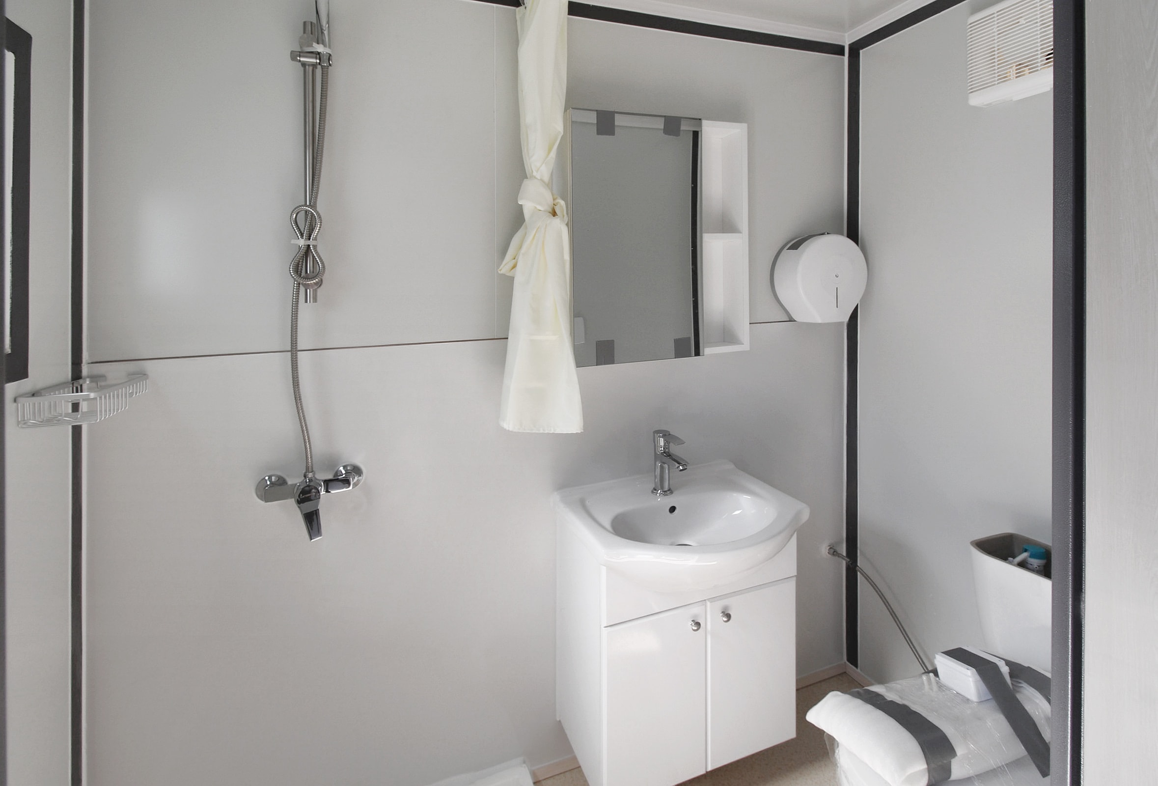 M&B | Modular Housing Pod - STARMAX Containers PTY. LTD