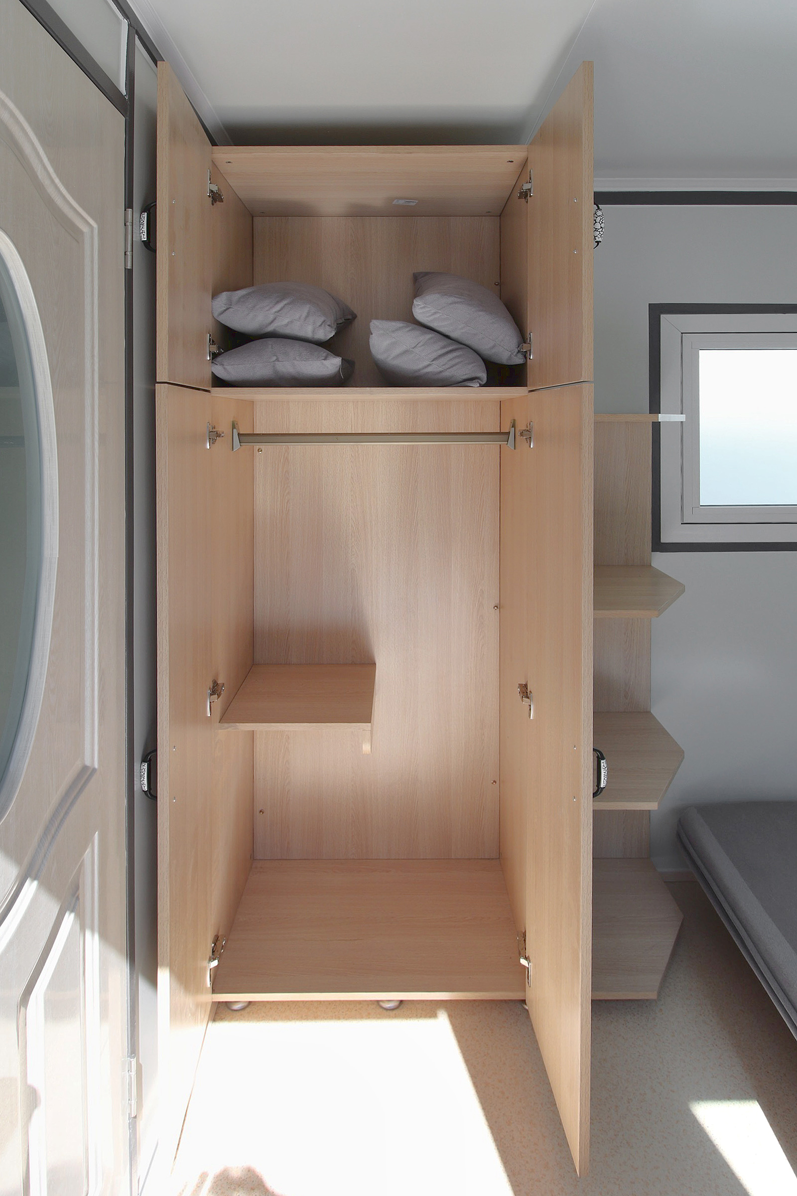 M&B | Modular Housing Pod - STARMAX Containers PTY. LTD