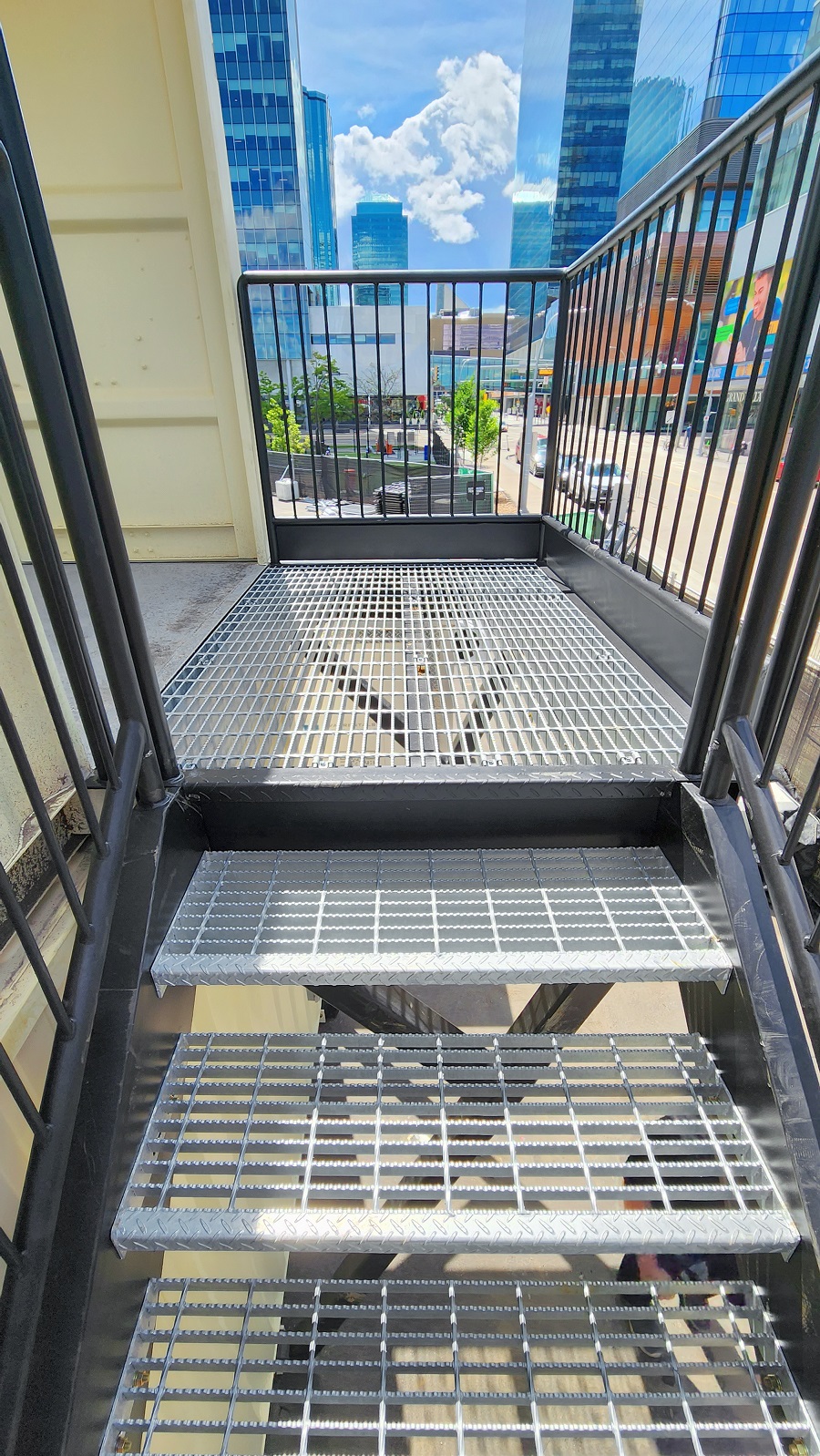 40&rsquo;HC VIP Area with Patio for the Oilers - STARMAX Containers PTY. LTD