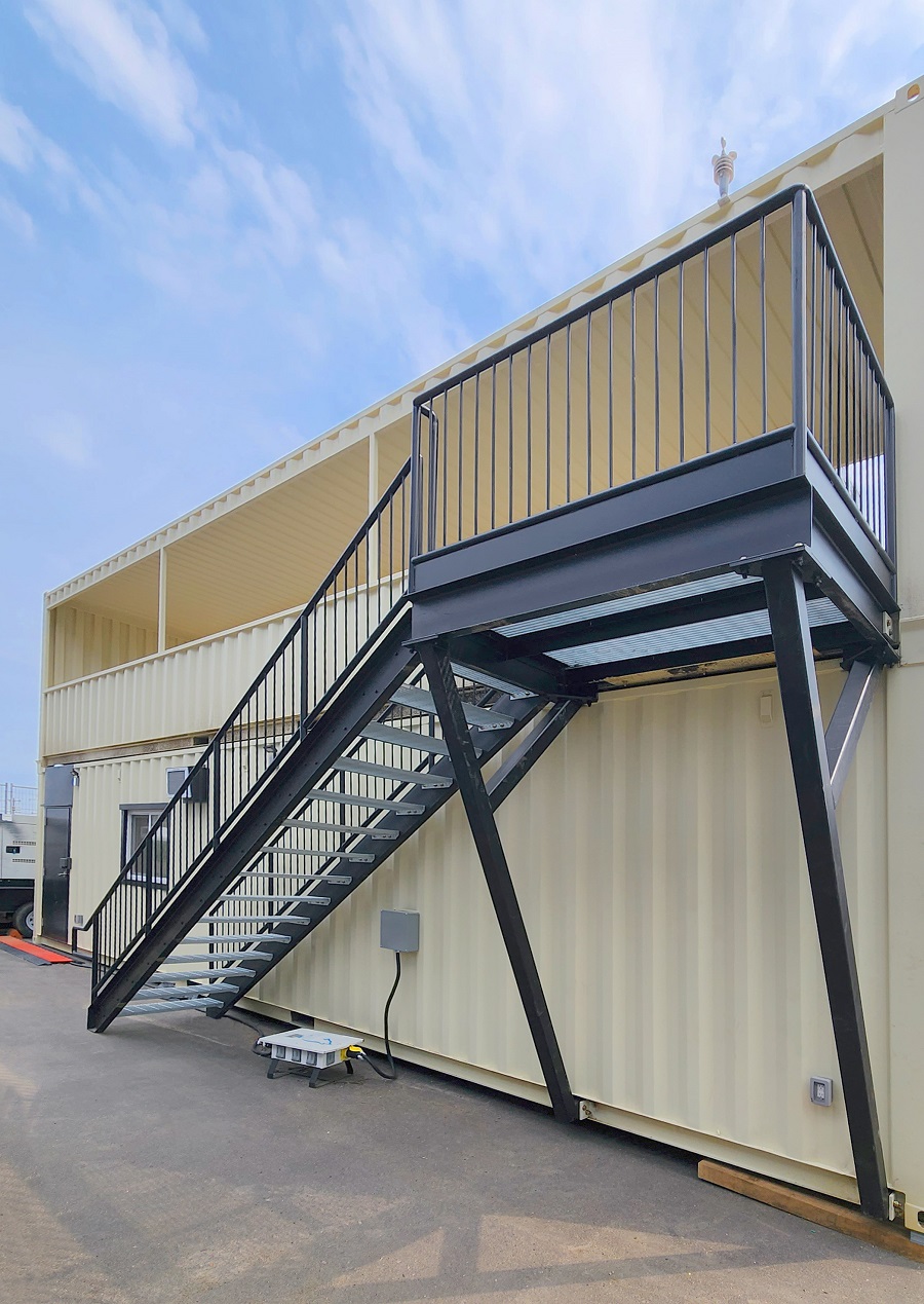 40&rsquo;HC VIP Area with Patio for the Oilers - STARMAX Containers PTY. LTD